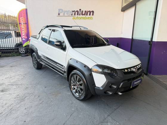 FIAT STRADA 1.8 MPI ADVENTURE CD 16V FLEX 3P MANUAL FIAT STRADA 1.8 MPI ADVENTURE CD 16V FLEX 3P MANUAL